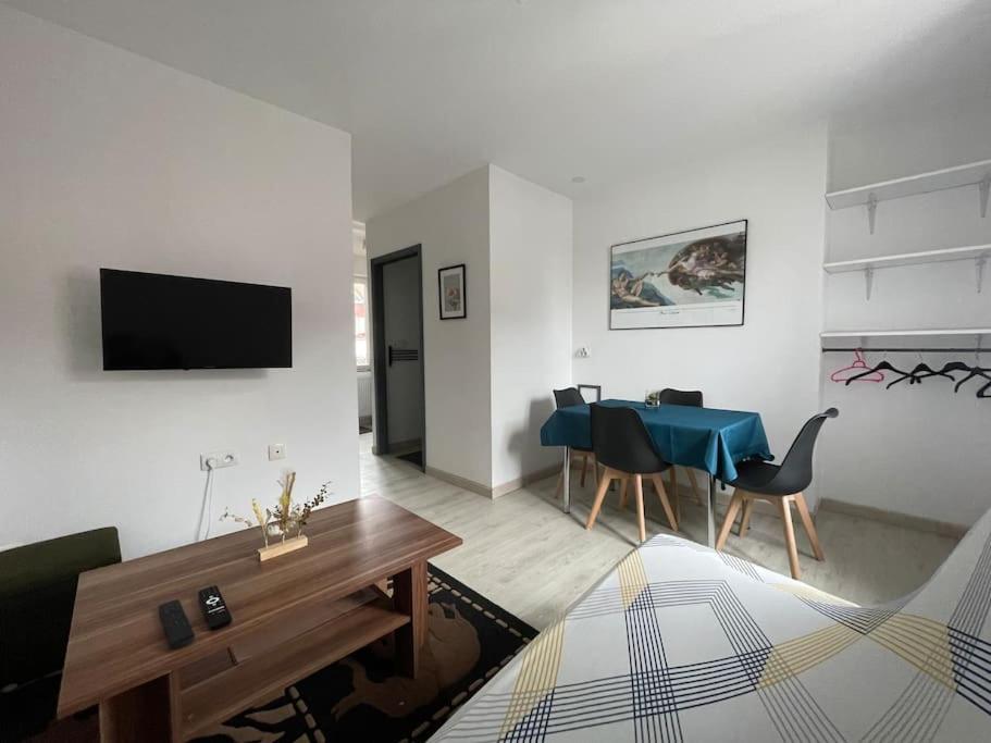 Proche Citadelle & Quartier Saint-leu Apartment *